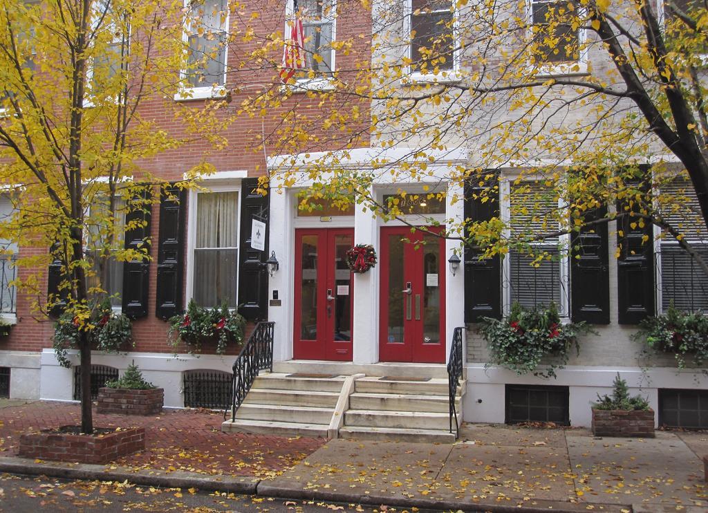 La Reserve Bed & Breakfast 3*